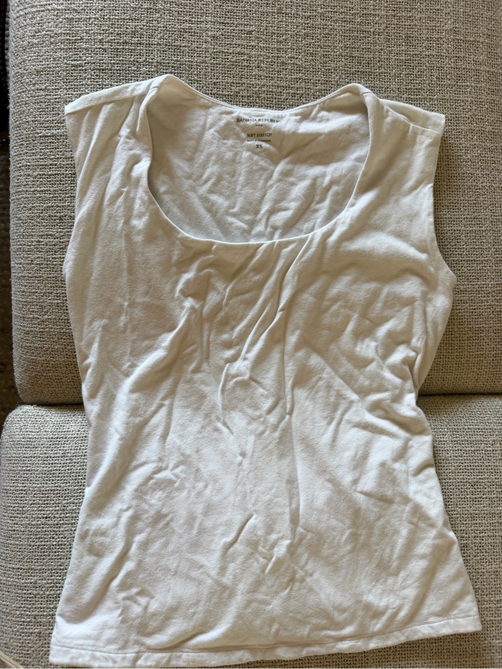 Banana Republic White Scoop Neck Tank